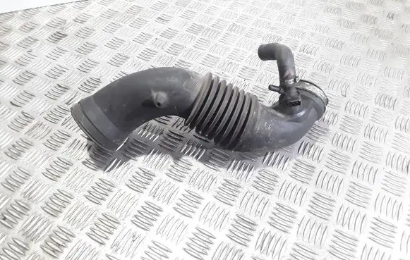 Volvo S70 V70 V70 XC Air intake hose/pipe 9445367 3900160989
