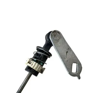 Chevrolet Equinox Gear shift cable linkage 84835019 84835018