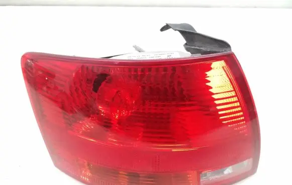 Audi A4 S4 B7 8E 8H Rear/tail lights 8E9945095E