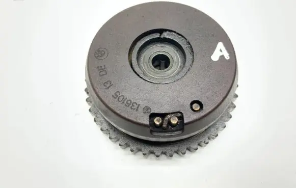 BMW X5 E70 Camshaft 13610513
