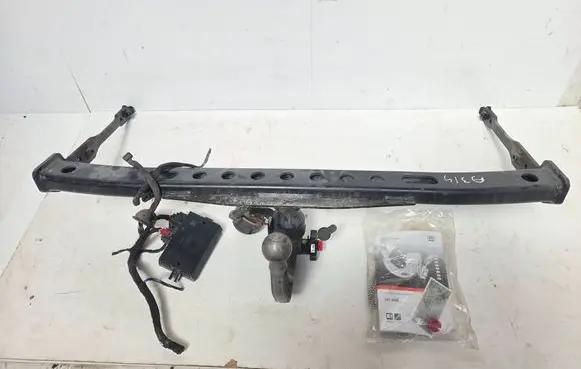 Audi A3 S3 8V Tow bar set 8V4800491 89359KC AD369G