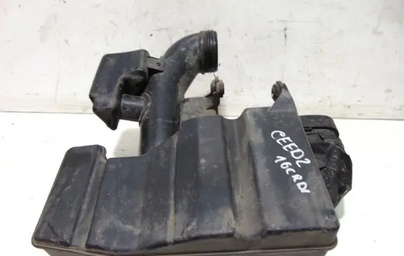 KIA Ceed Air filter box cover 