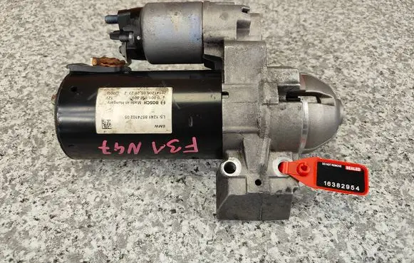 BMW 5 F10 F11 Starter motor 8574102