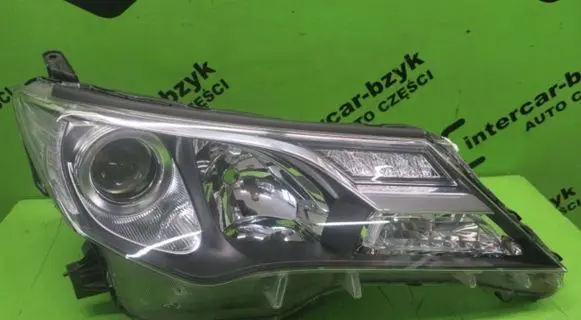 Toyota RAV 4 (XA40) Headlight/headlamp