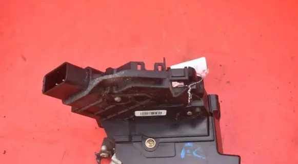 Ford Focus C-MAX Front door lock 3M5A-R21813-ER