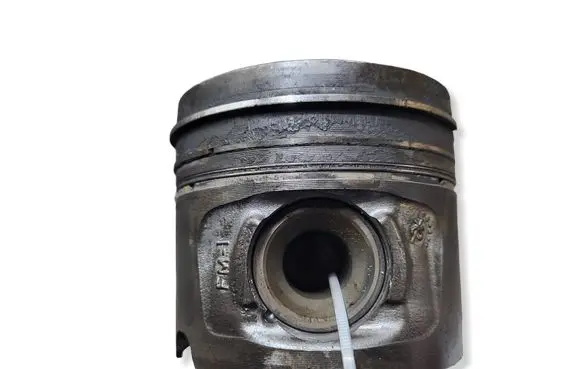 BMW 3 E90 E91 Piston N47