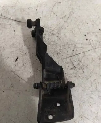 Chrysler Town u0026 Country V Sliding door middle roller runner 05020673AC 176PQD8M