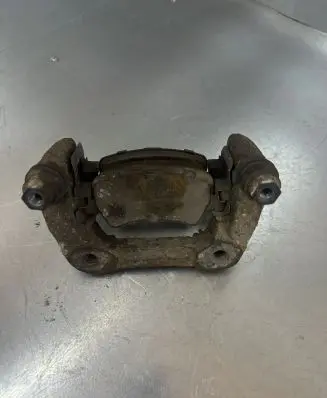 Volvo V70 Rear brake pad spring 