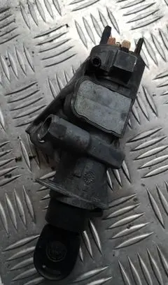 Volkswagen PASSAT B5 Ignition lock 4b0905851