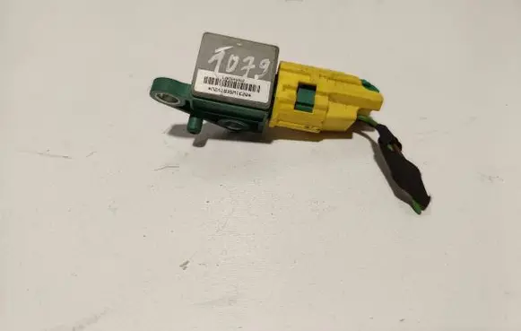 Volkswagen PASSAT B6 Airbag deployment crash/impact sensor 3C0909606