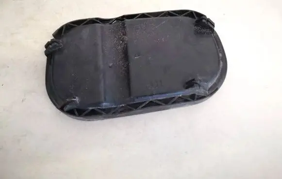 Volvo V50 Headlight/headlamp dust cover 1305239242