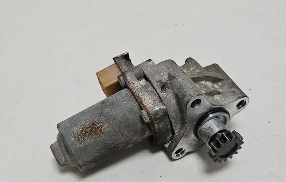 BMW 3 E92 E93 Gearbox-reducer motor 7537077 13774410