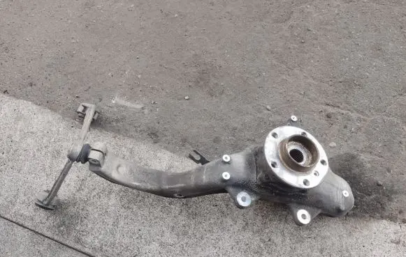 BMW X5 F15 Front wheel hub spindle knuckle 31216869870 6869870