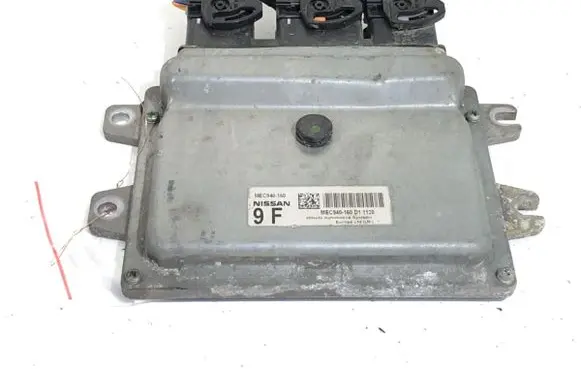 Nissan Juke I F15 Engine control unit/module ECU MEC940-160