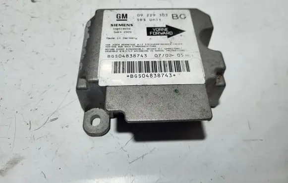 Volkswagen Golf IV Airbag control unit/module 09229303 5WK42926 330518650
