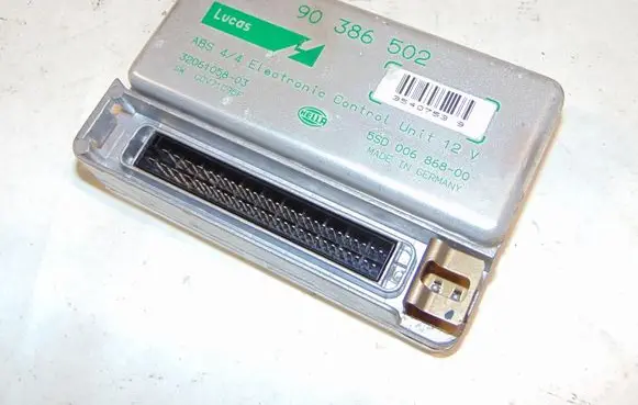 Opel Corsa B ABS control unit/module 90386502 5SD00686800 3206105803