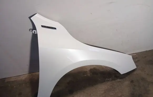 Volvo V60 Fender