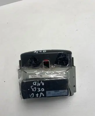 Volvo V70 Screen/display/small screen 306562451