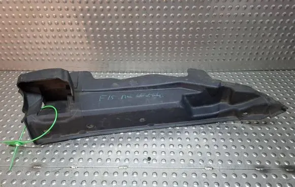 BMW X6 F16 Wiper trim S27705470 9245595