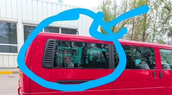 Volkswagen Transporter - Caravelle T4 Rear side window