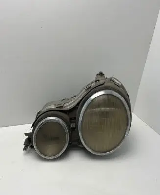 Mercedes-Benz E W210 Headlight/headlamp 144869