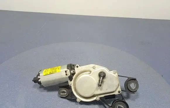 Seat Toledo III (5P) Rear window wiper motor 5P0955711C