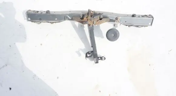 Top upper radiator support slam panel