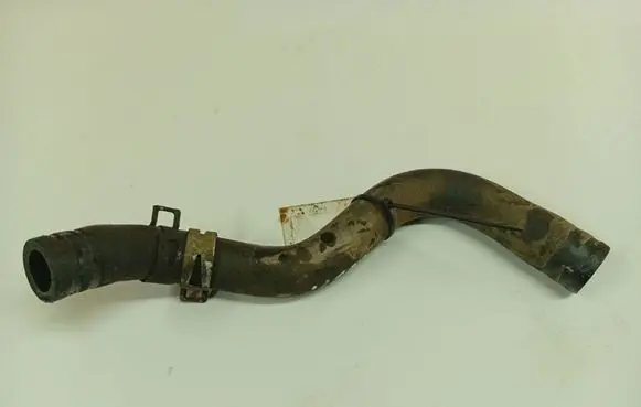 Mazda 323 Engine coolant pipe/hose 
