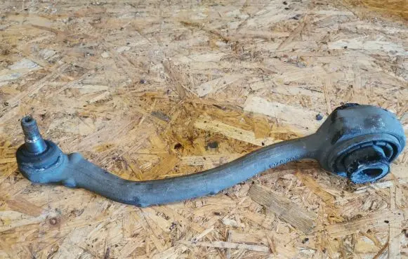 Mercedes-Benz CLC CL203 Front lower control arm/wishbone 19720311