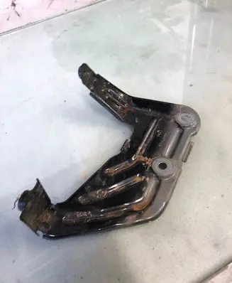 BMW X4 G02 Fender mounting bracket 742467703