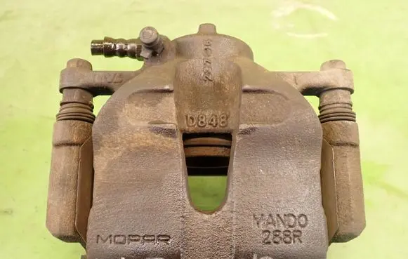 Fiat Tipo Front brake caliper MANDO288R