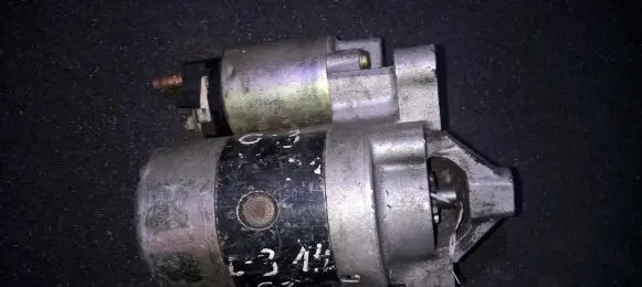 Peugeot 206 Starter motor m002t13081