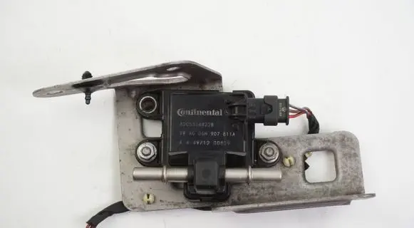 Audi A4 Allroad Fuel level sensor 06H907811A A2C53344228