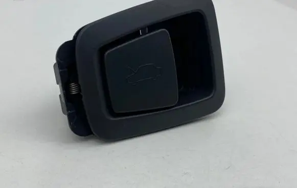 Volvo S60 Engine bonnet (hood) release handle 32277309 32277310