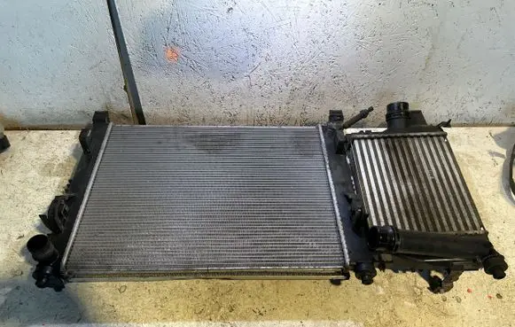 Renault Clio IV Radiator set 921006843R