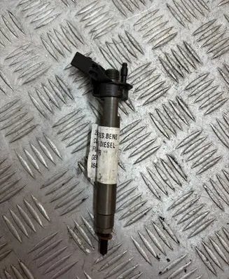 Mercedes-Benz CLS C219 Fuel injector A6420701387 0445115064