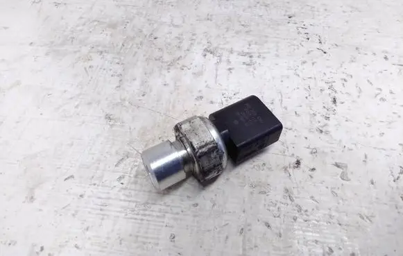 Air conditioning (A/C) pressure sensor