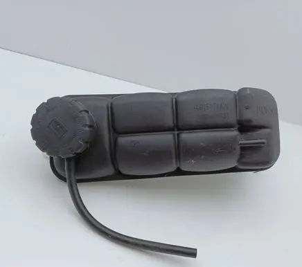 Mercedes-Benz E W210 Coolant expansion tank/reservoir 2105000549