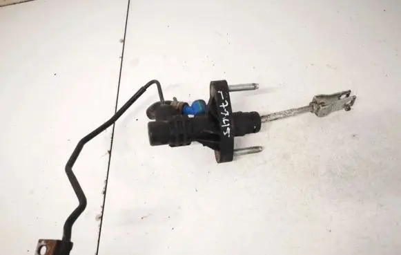 Toyota Avensis T250 Clutch master cylinder
