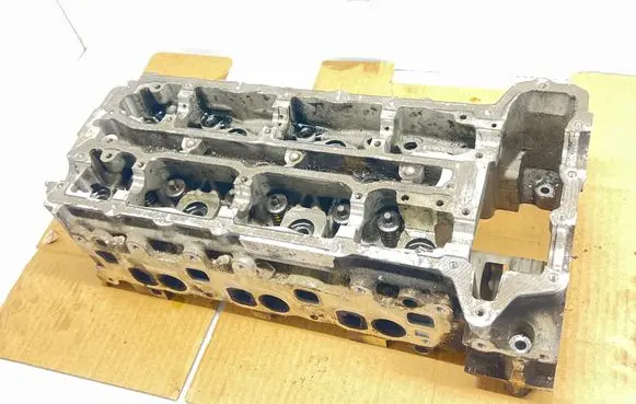 Mercedes-Benz ML W164 Engine head R6420163901