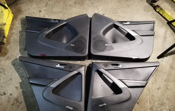Volkswagen Tiguan Door card panel trim set 