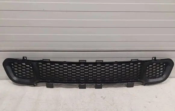 Jeep Cherokee Front bumper lower grill 68203216AA