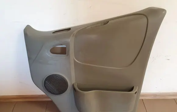 Renault Trafic II (X83) Front door card panel trim 91165802 7700313075