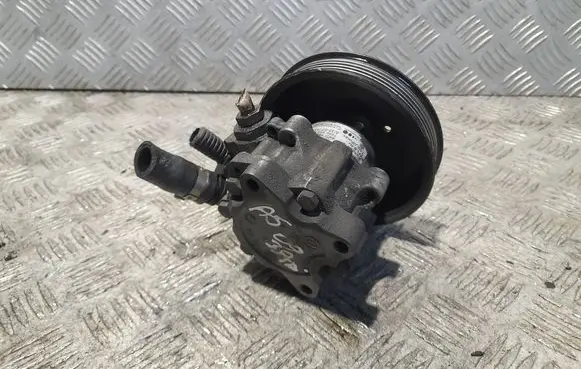 Audi A5 8T 8F Power steering pump 8K0145156N