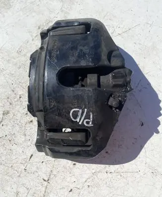 BMW 6 F06 Gran coupe Front brake caliper 6036