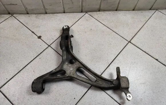 Mercedes-Benz ML W164 Front control arm 000062366106