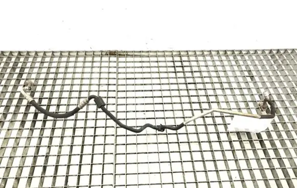 Air conditioning (A/C) pipe/hose
