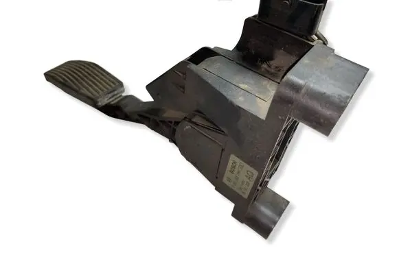 Opel Zafira A Accelerator throttle pedal 0281002298