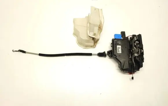 Volkswagen Phaeton Front door lock 3D1837016AD