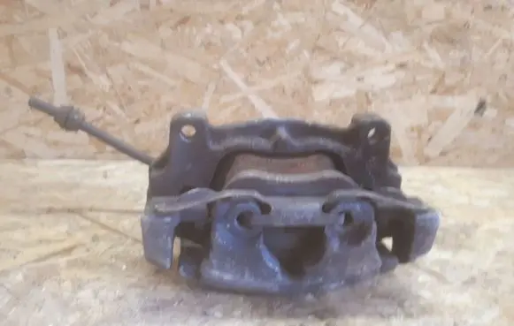 Volvo V60 Front brake caliper